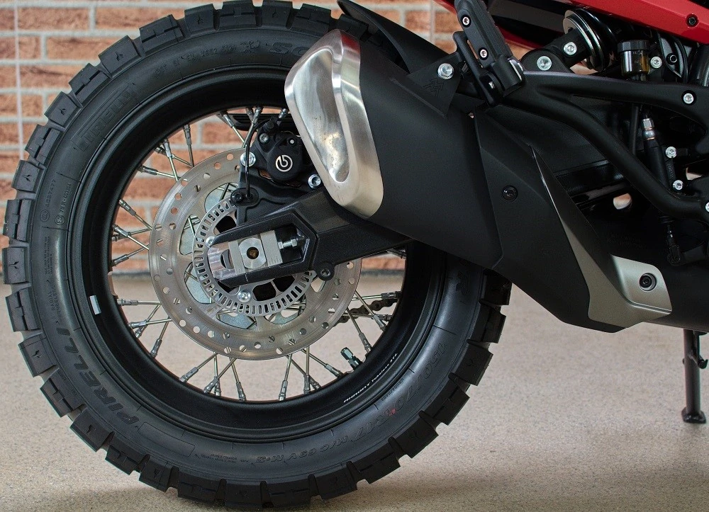 Moto Morini X-Cape (špicové kolesá)